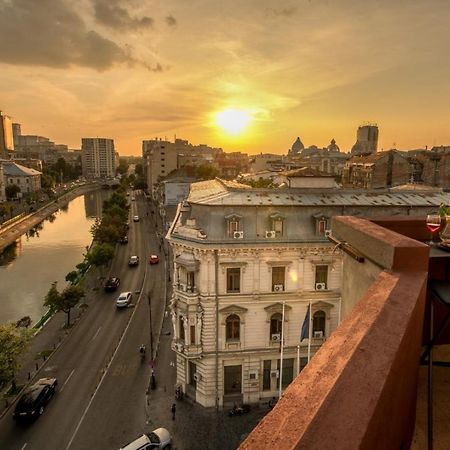 Baroque Splendor: Breathtaking Views & Design Apartamento Bucarest Exterior foto