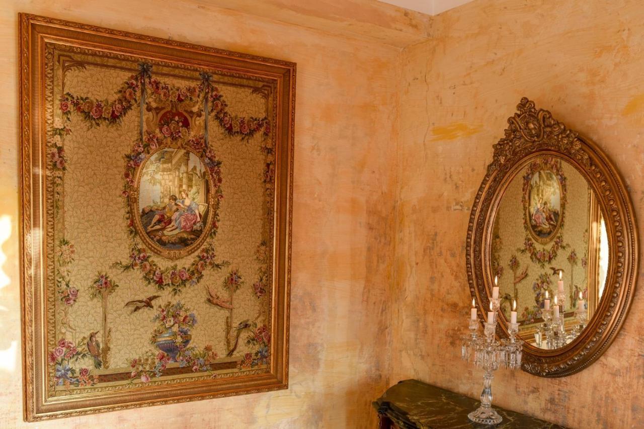 Baroque Splendor: Breathtaking Views & Design Apartamento Bucarest Exterior foto
