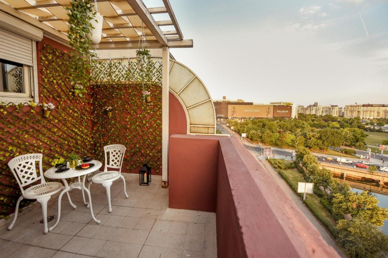 Baroque Splendor: Breathtaking Views & Design Apartamento Bucarest Exterior foto