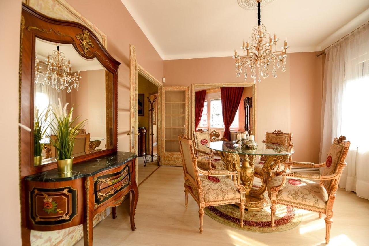 Baroque Splendor: Breathtaking Views & Design Apartamento Bucarest Exterior foto