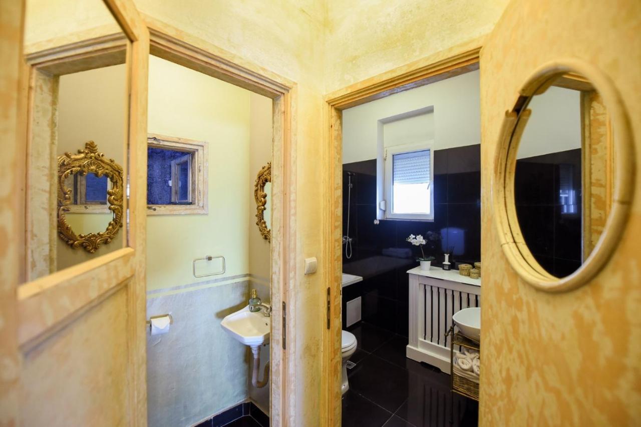 Baroque Splendor: Breathtaking Views & Design Apartamento Bucarest Exterior foto