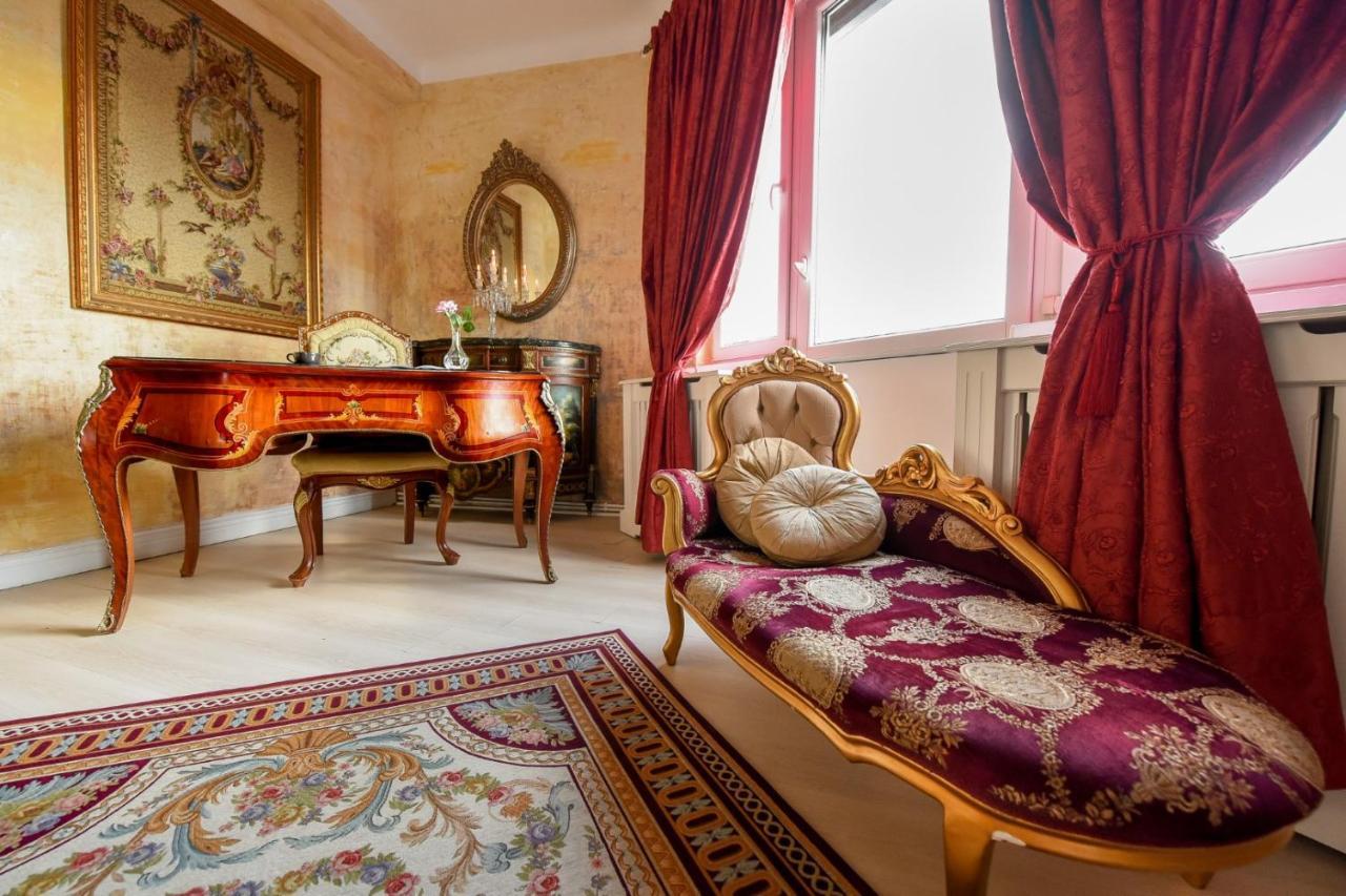 Baroque Splendor: Breathtaking Views & Design Apartamento Bucarest Exterior foto