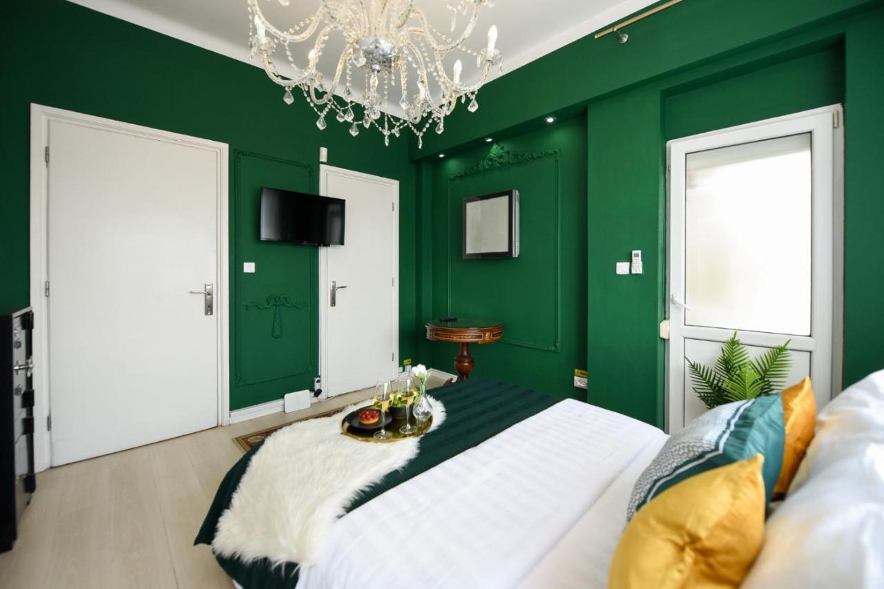 Baroque Splendor: Breathtaking Views & Design Apartamento Bucarest Exterior foto