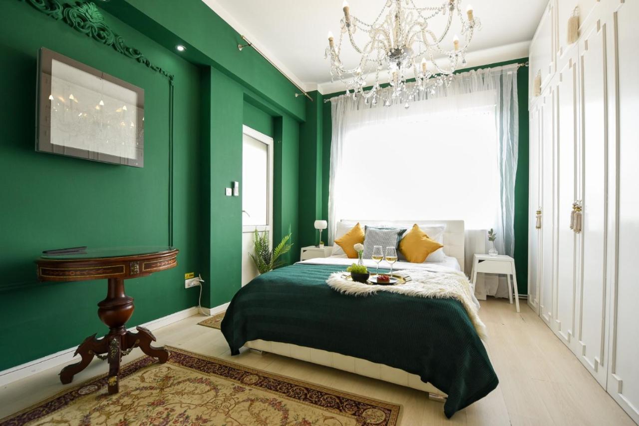Baroque Splendor: Breathtaking Views & Design Apartamento Bucarest Exterior foto